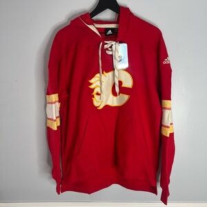Calgary Flames Lace-Up Pullover Hoodie Mens Large Red Adidas NHL NWT